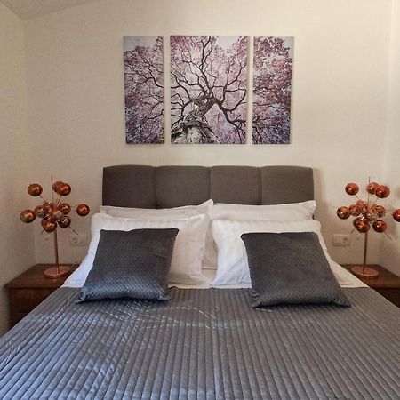 Sea And Mountain View Apartments Duće المظهر الخارجي الصورة