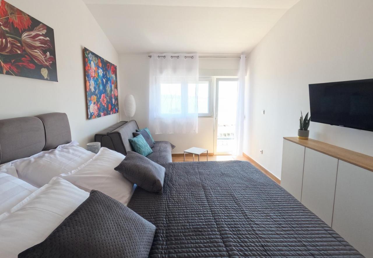 Sea And Mountain View Apartments Duće المظهر الخارجي الصورة