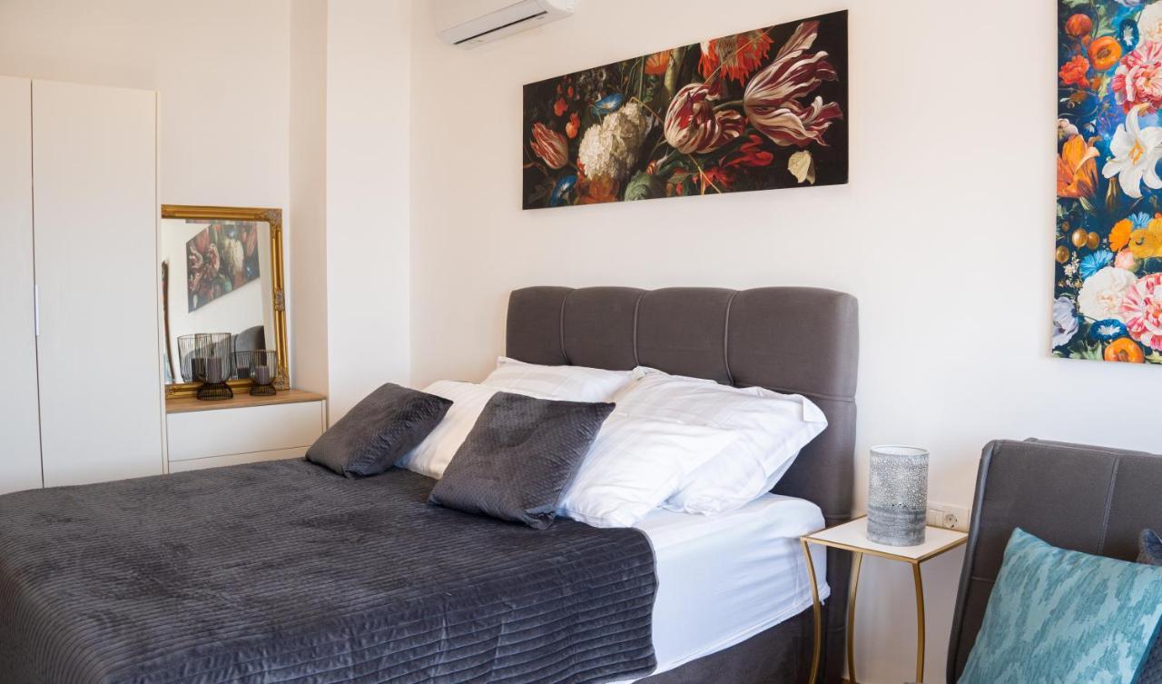 Sea And Mountain View Apartments Duće المظهر الخارجي الصورة
