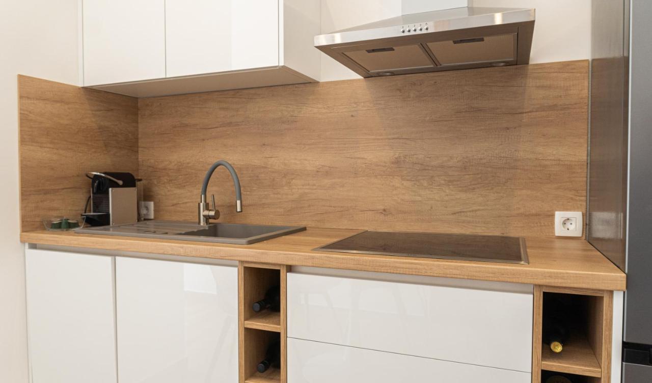 Sea And Mountain View Apartments Duće المظهر الخارجي الصورة