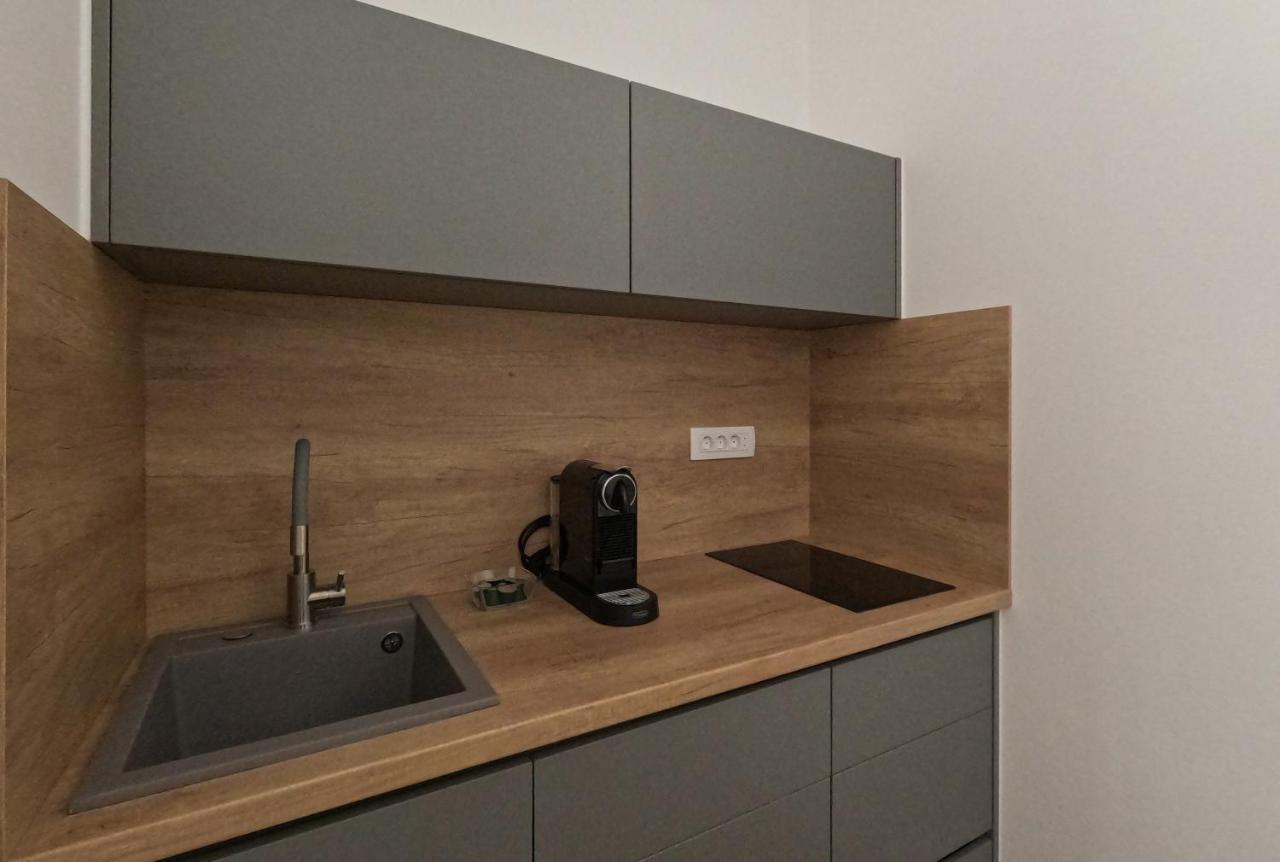 Sea And Mountain View Apartments Duće المظهر الخارجي الصورة