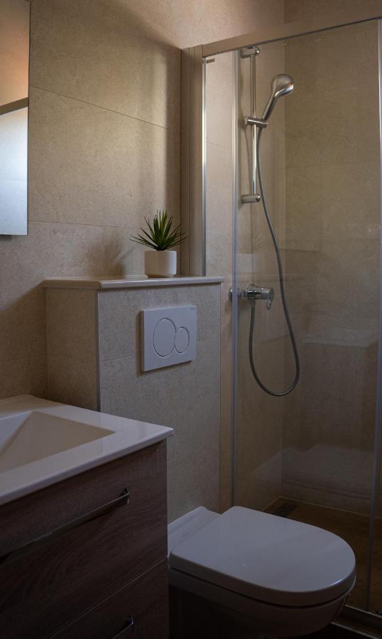 Sea And Mountain View Apartments Duće المظهر الخارجي الصورة